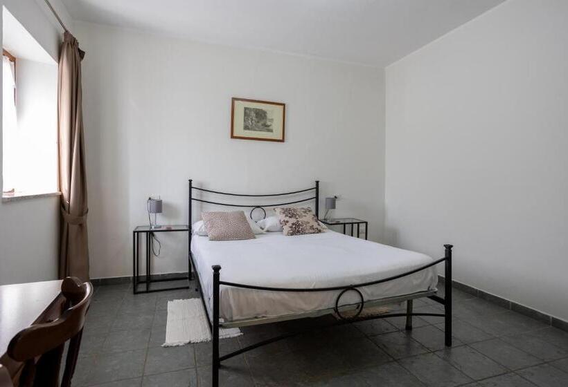 经济房, Fontaine Bleue