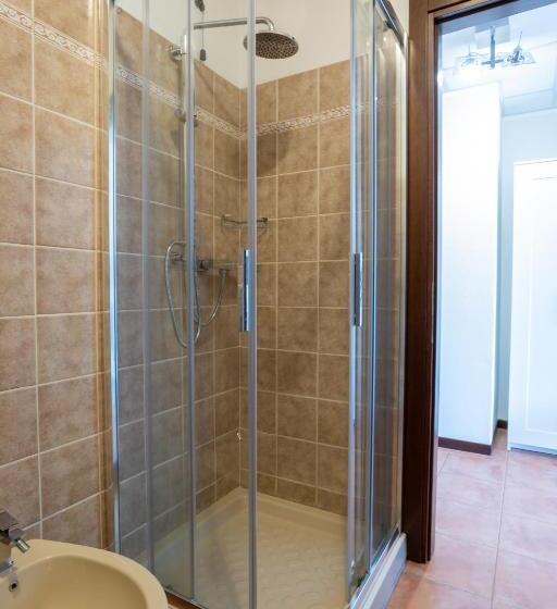 带阳台的高级房间, Fontaine Bleue