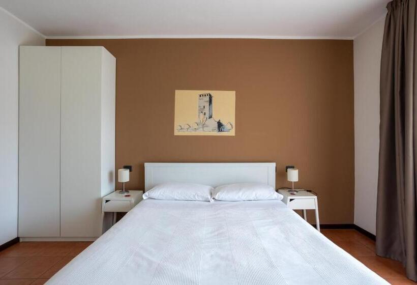 标准三人间, Fontaine Bleue