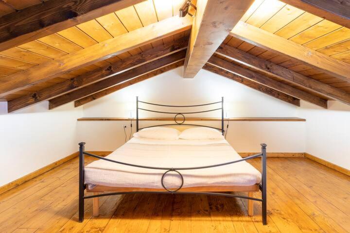 1 Bedroom Apartment Lake View, Fontaine Bleue