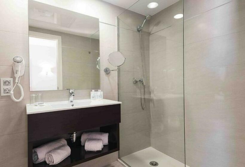 Superior Room with Terrace, Garden Saladina