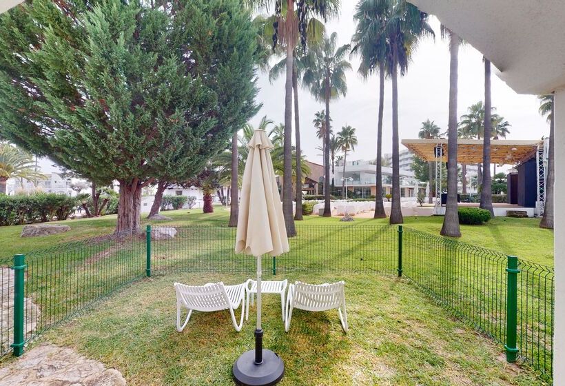 اتاق پرمیوم, Garden Saladina