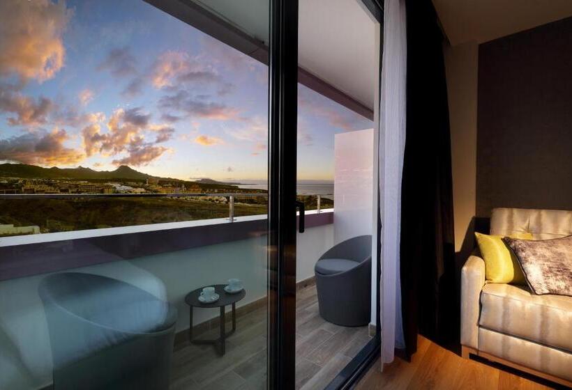 Номер Deluxe, Hard Rock Hotel Tenerife