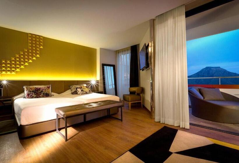إستوديو قياسى, Hard Rock Hotel Tenerife