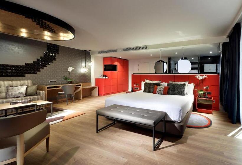 Студия Стандарт, Hard Rock Hotel Tenerife