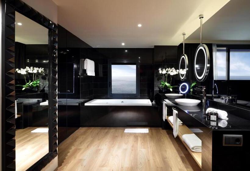 Студия Стандарт, Hard Rock Hotel Tenerife
