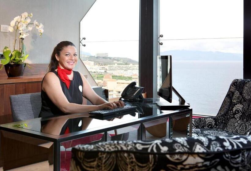 Студия Стандарт, Hard Rock Hotel Tenerife