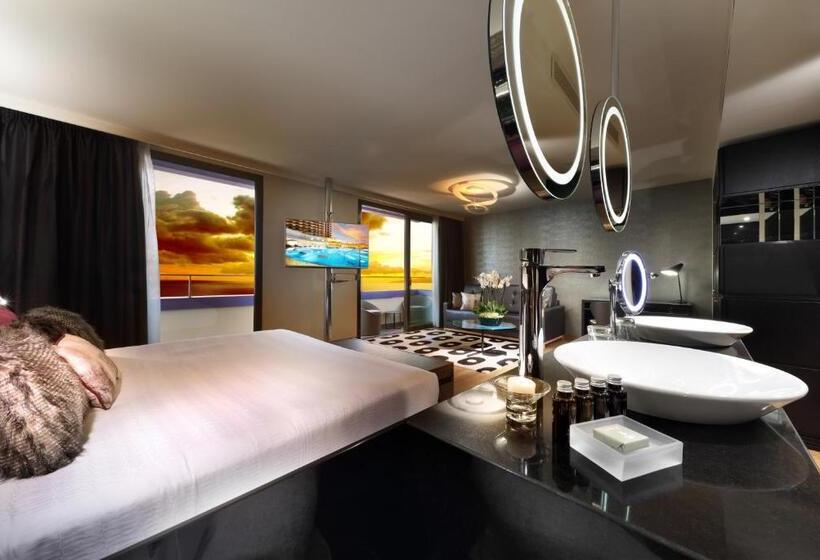 Студия Стандарт, Hard Rock Hotel Tenerife