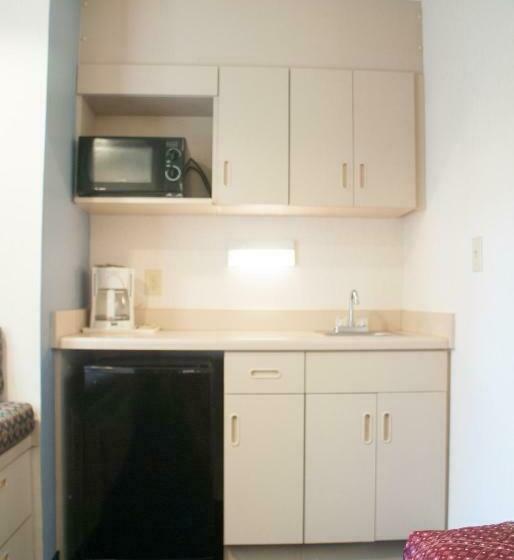 Люкс, Hometown Inn & Suites Jacksonville Butler Blvd./southpoint