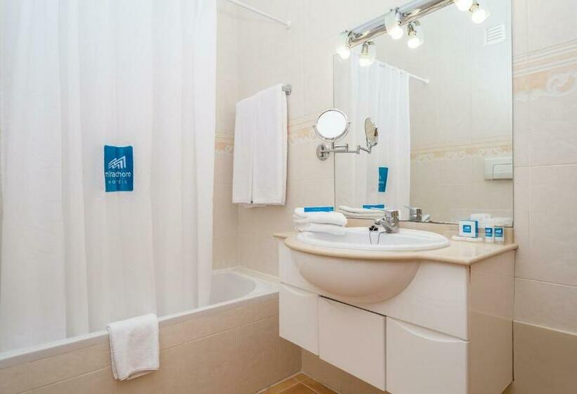 اتاق استاندارد با بالکن, Mirachoro Carvoeiro