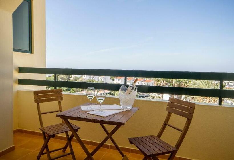 سوئیت با بالکن, Mirachoro Carvoeiro