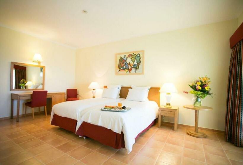 سوئیت با بالکن, Mirachoro Carvoeiro