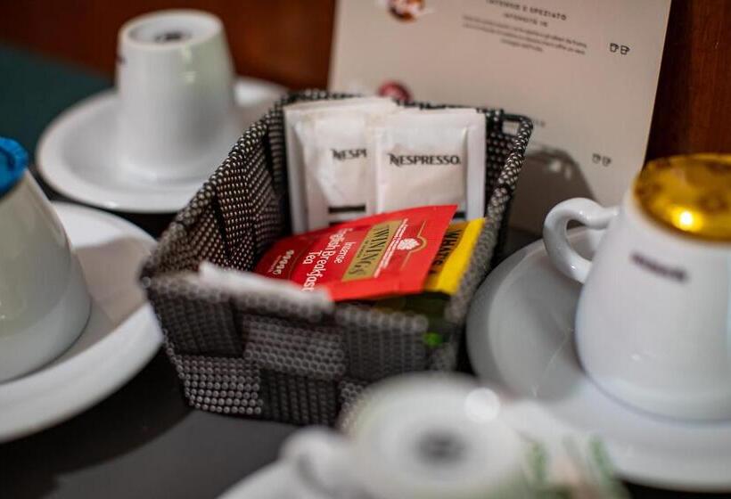 スタンダードルーム, Novara