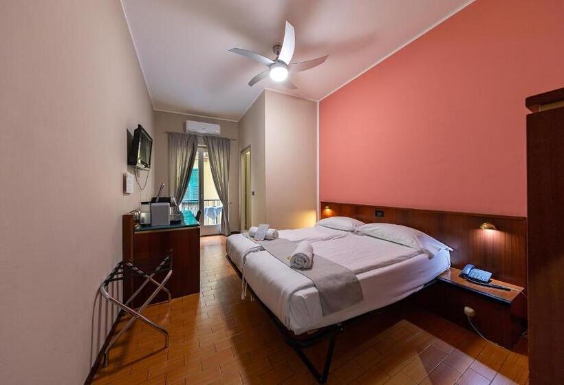 スタンダードルーム, Novara