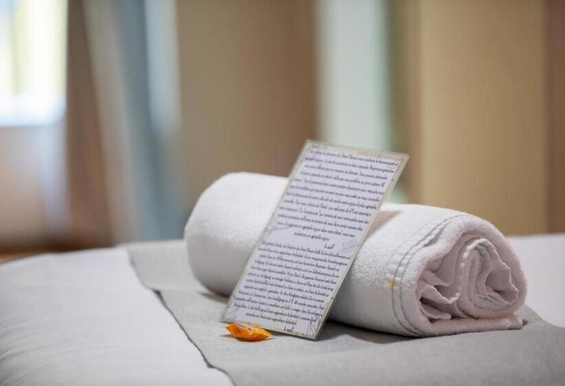 スタンダードルーム, Novara