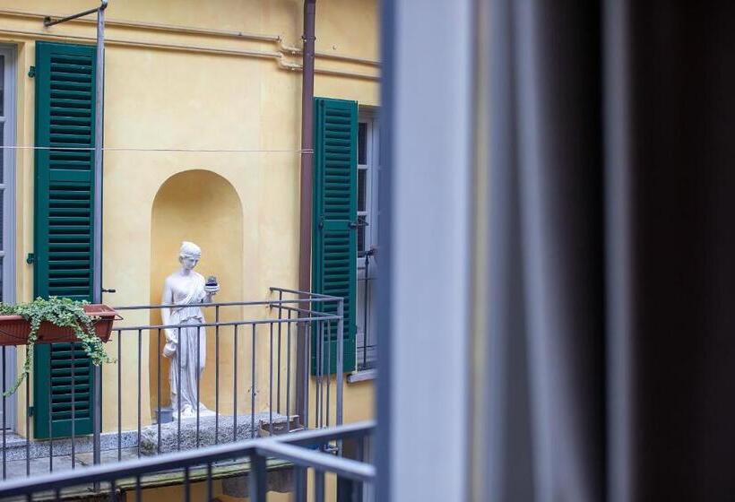 スタンダードトリプルルーム, Novara