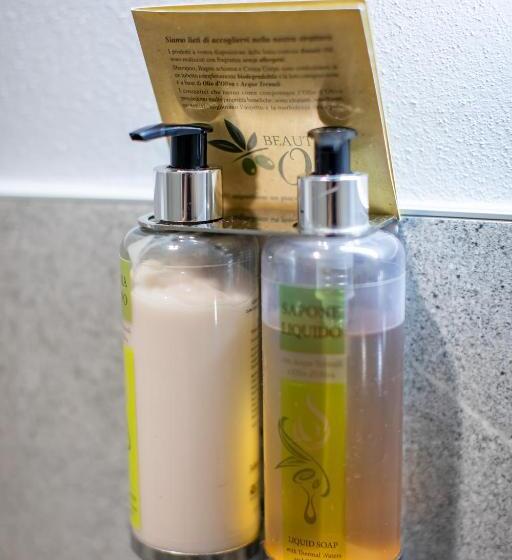 スタンダードシングルルーム, Novara