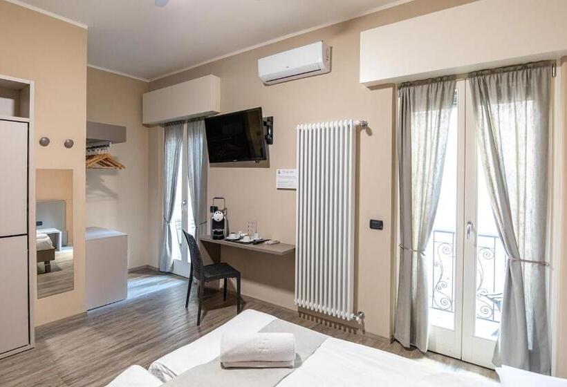 スーペリアールーム, Novara