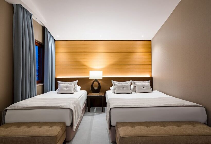 מיטת קינג בסוויטה, Papillon Belvil