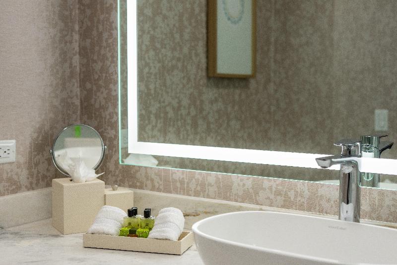 חדר קלאב, Papillon Belvil