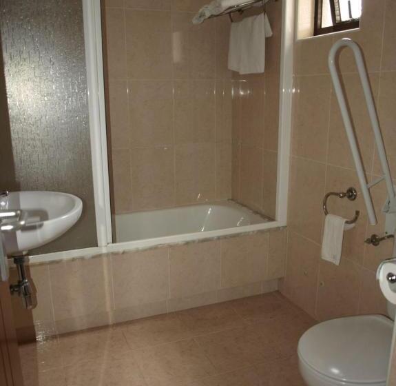 اتاق لوکس, Pensión Teyma