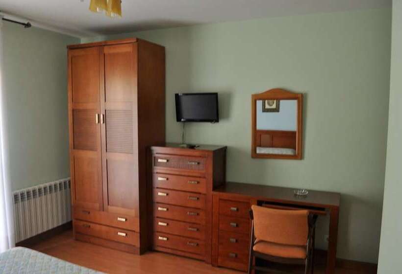 اتاق استاندارد, Puente De Piedra