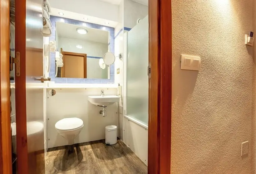 اتاق استاندارد, Travelodge Murcia