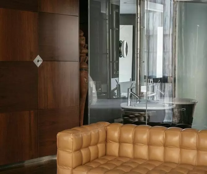 سوییت, Urban, A Member of Design Hotels