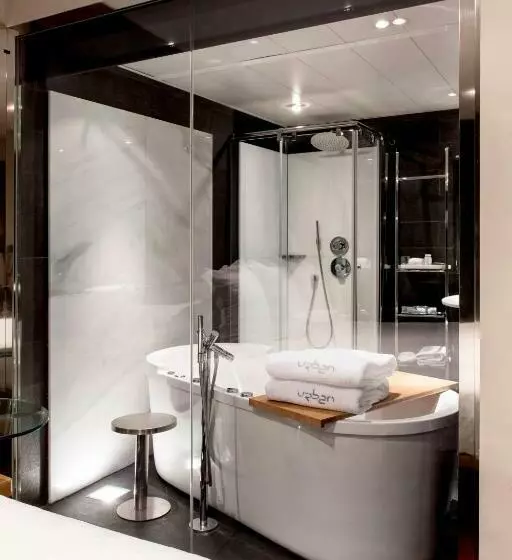 سوییت جونیور, Urban, A Member of Design Hotels