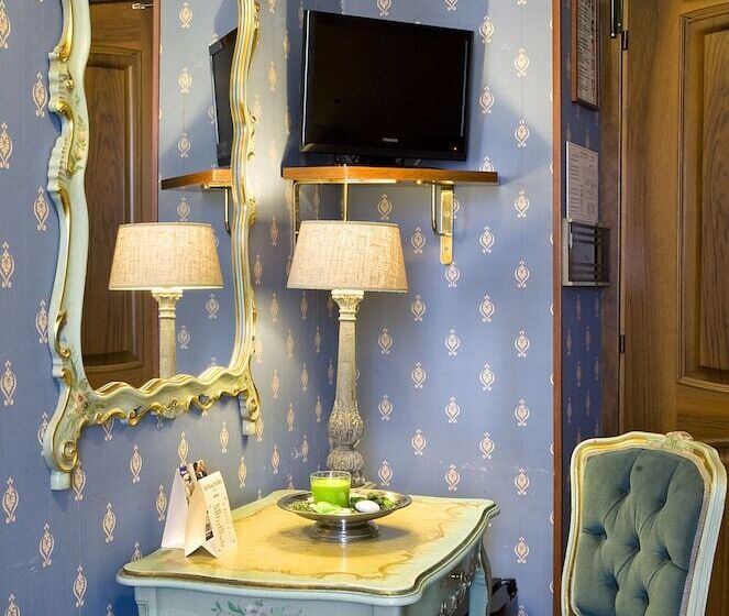 Camera Standard, Villa San Lorenzo Maria