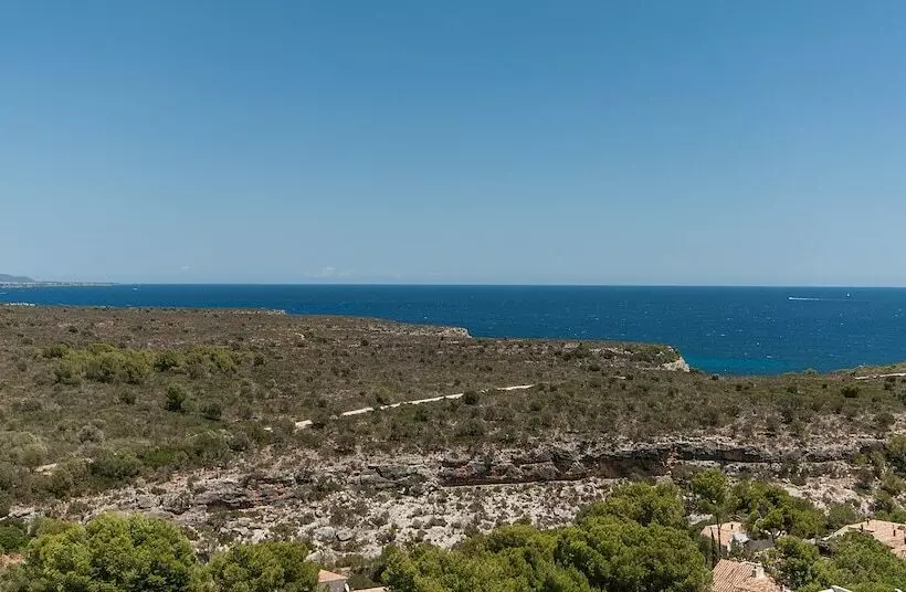 اتاق خانوادگی با چشمانداز دریا, HYB Eurocalas
