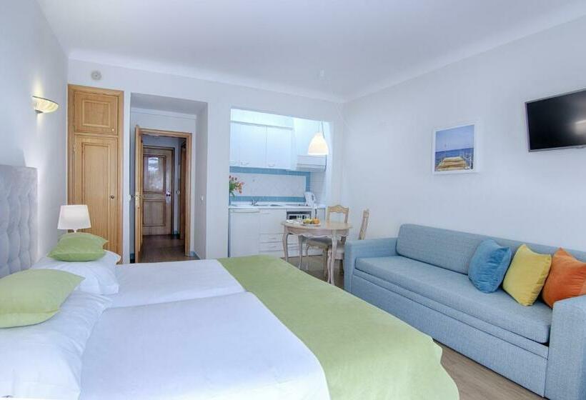 스탠다드 스튜디오, Luna Miramar Club