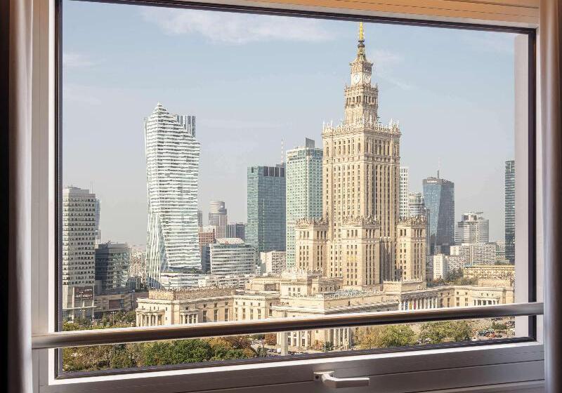 غرفة تنفيذية, Novotel Warszawa Centrum