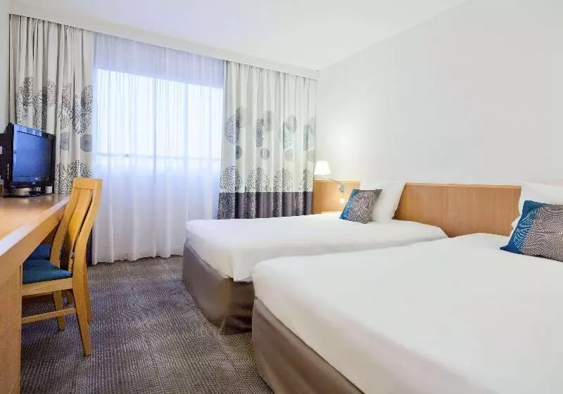 اتاق سوپریور, Novotel Warszawa Centrum