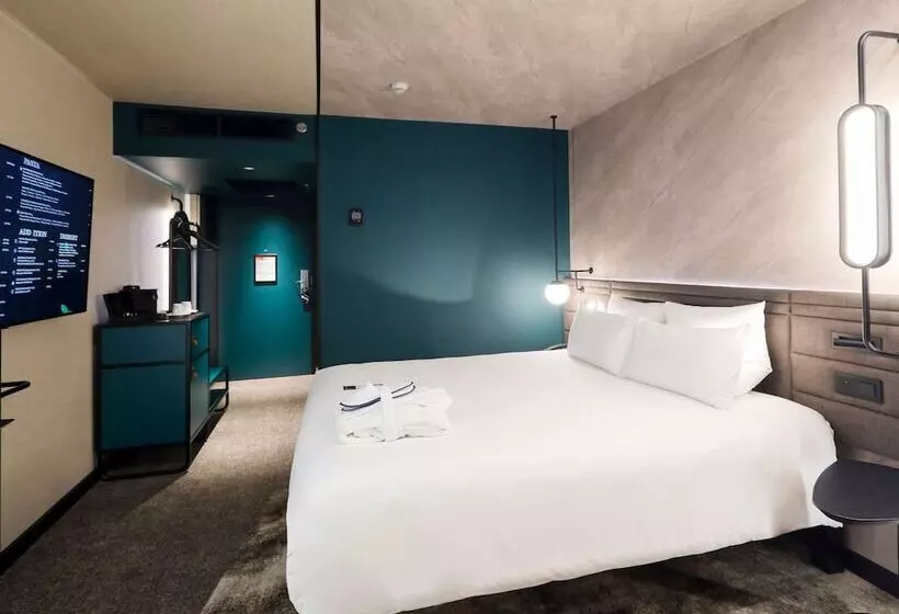اتاق سوپریور, Novotel Warszawa Centrum