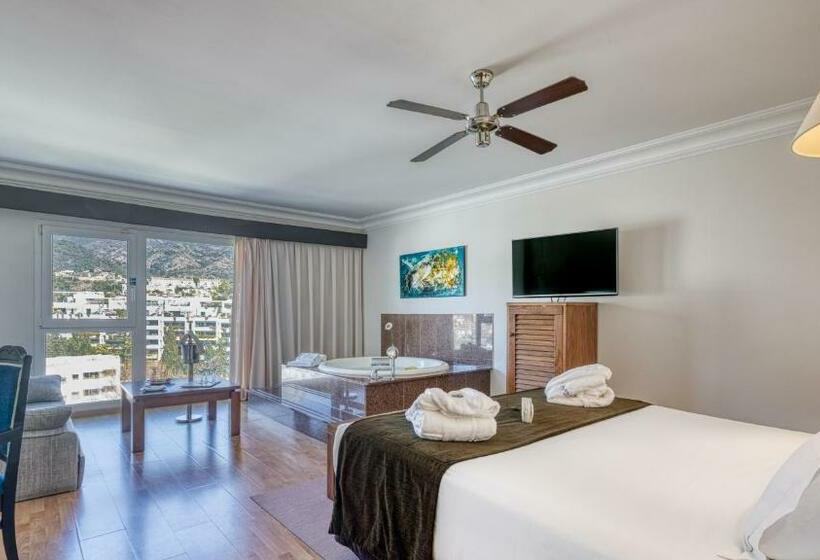 주니어 스위트, Senator Marbella