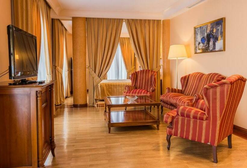 جناح جونيور, Sercotel Guadiana