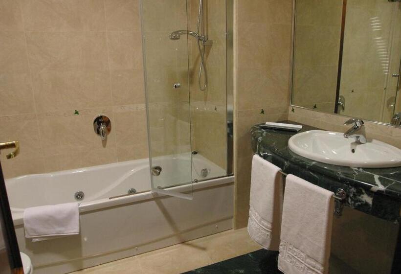 패밀리 스위트, Sercotel Guadiana