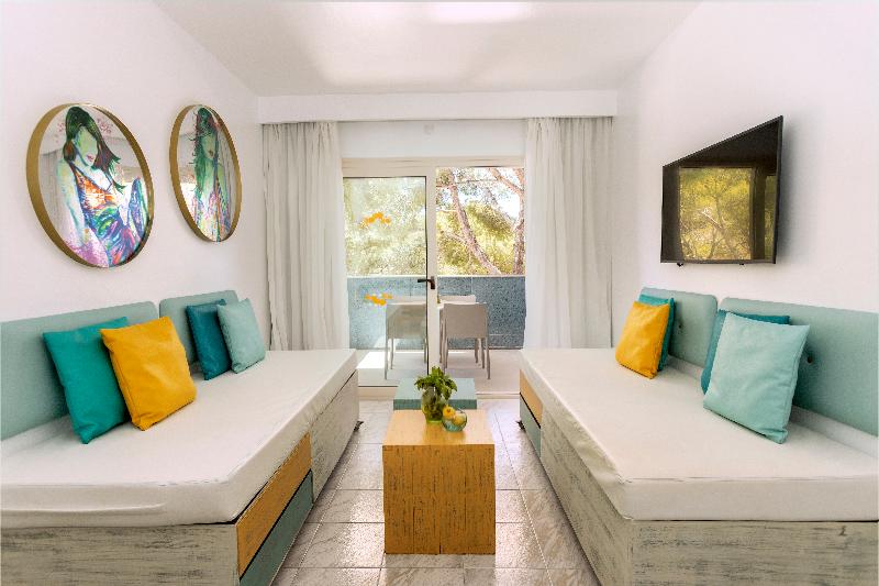 سوییت جونیور با چشمانداز استخر, Sotavento Club Apartments  Adults Only