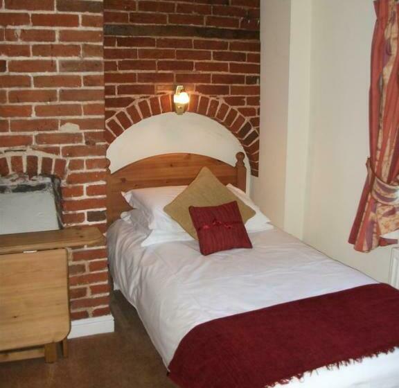 Номер Deluxe, The Castle Inn