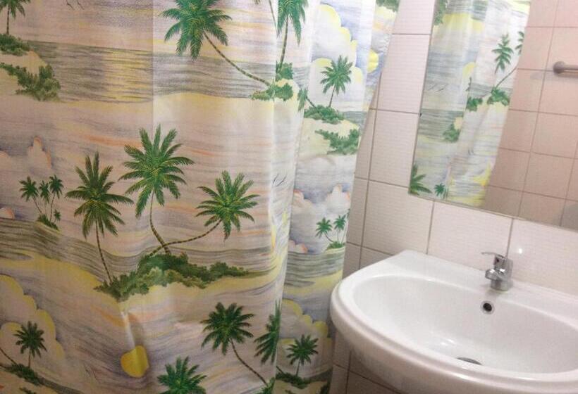 استودیوی استاندارد, Aparthotel San Francisco