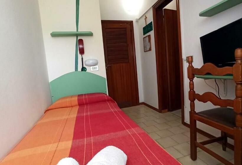 エコノミーシングルルーム, La Caravella