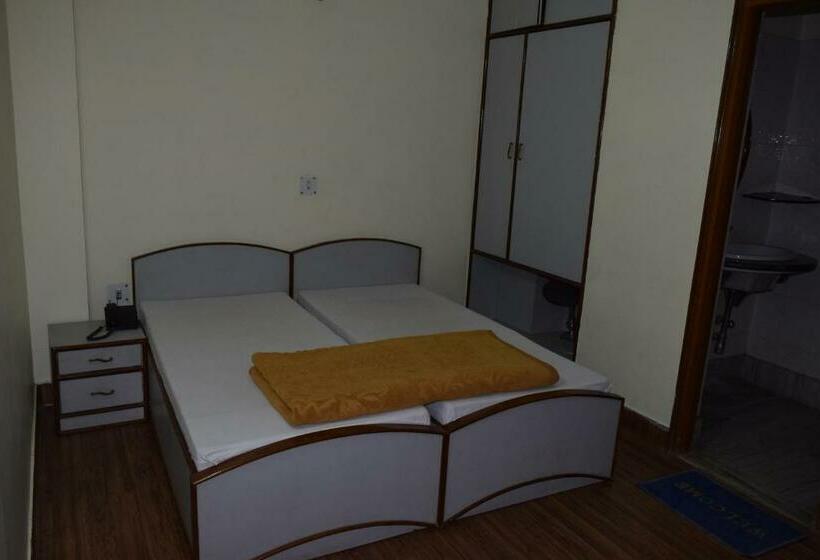 豪华房间, Raj Palace