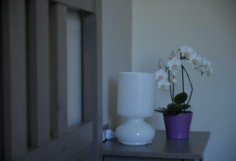 Президентский Люкс, Bed & Breakfast Castello Regina