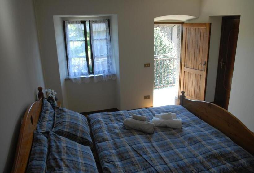 Президентский Люкс, Bed & Breakfast Castello Regina