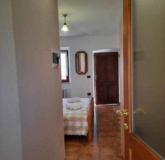 Номер Стандарт с Балконом, Bed & Breakfast Castello Regina