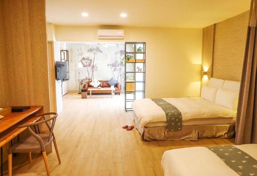 اتاق خانوادگی با چشمانداز دریا, Sea Passion