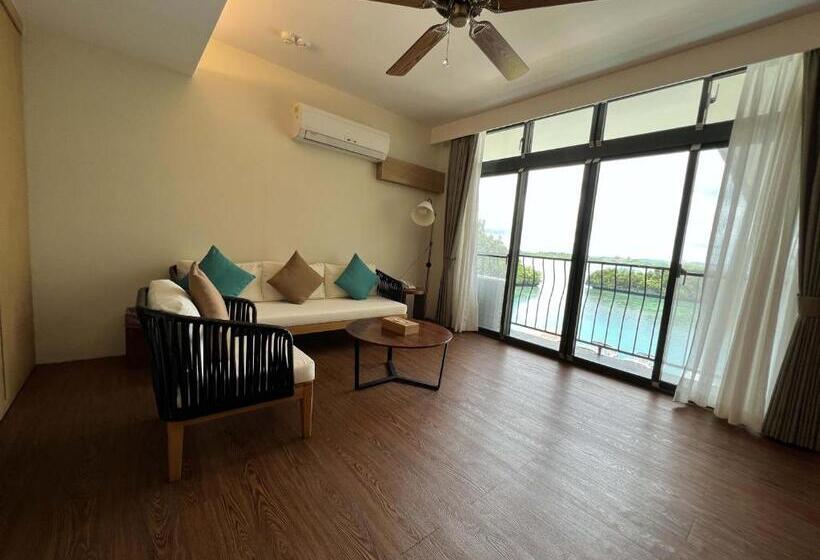 اتاق خانوادگی با چشمانداز دریا, Sea Passion