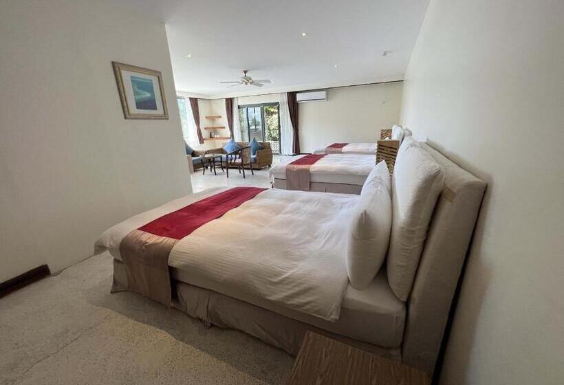 اتاق خانوادگی با چشمانداز دریا, Sea Passion