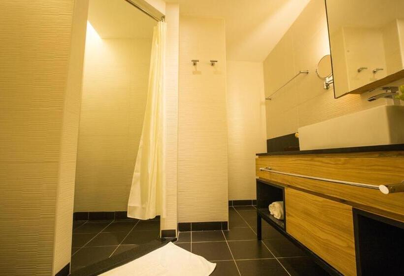 اتاق استاندارد با چشمانداز کوهستان, Sea Passion